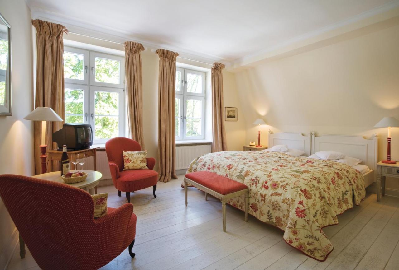 Hotel Ole Liese Panker Екстериор снимка